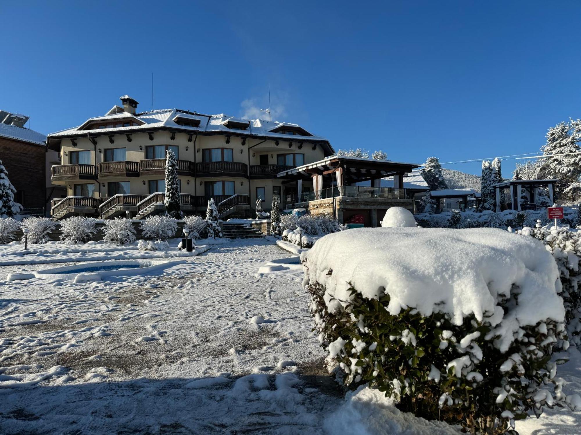 Family Hotel Eterno Tsigov Chark Esterno foto
